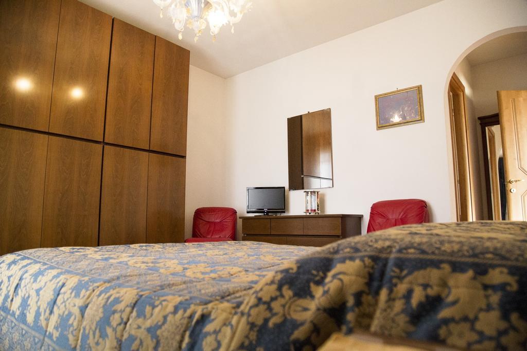 B&B Nuovo Paradiso Pescia Rom bilde